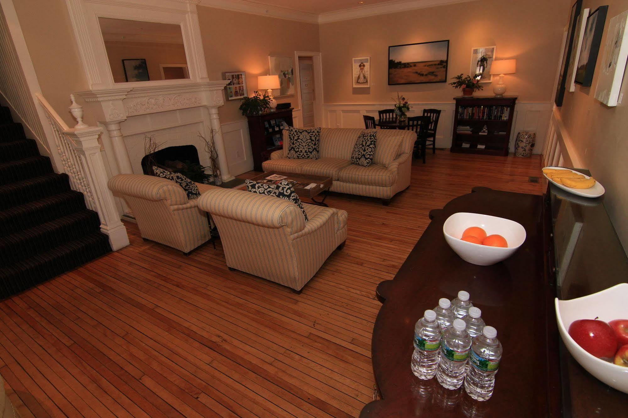 Anchor Inn Beach House Provincetown Ngoại thất bức ảnh